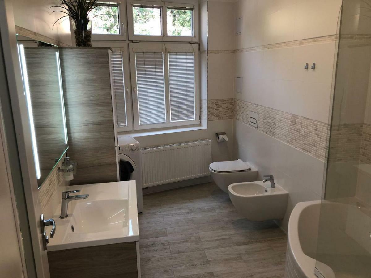 Luxusni Apartman Primo V Centru U Hotelu Thermal Karlovy Vary Eksteriør bilde